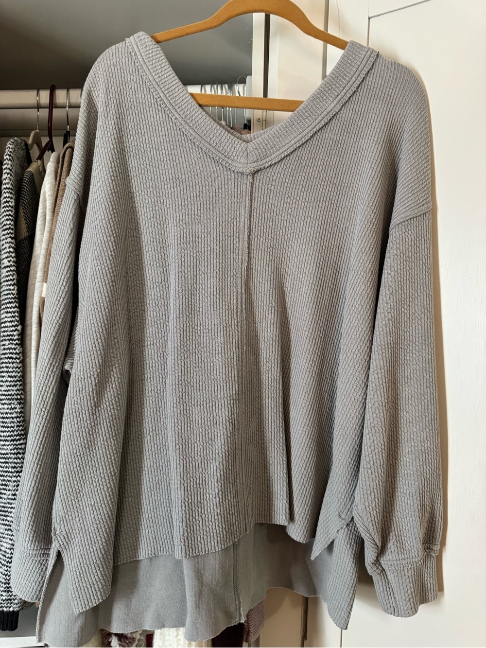 aerie Women's Oversized V-Neck Waffle Knit Sweater - Light Gray